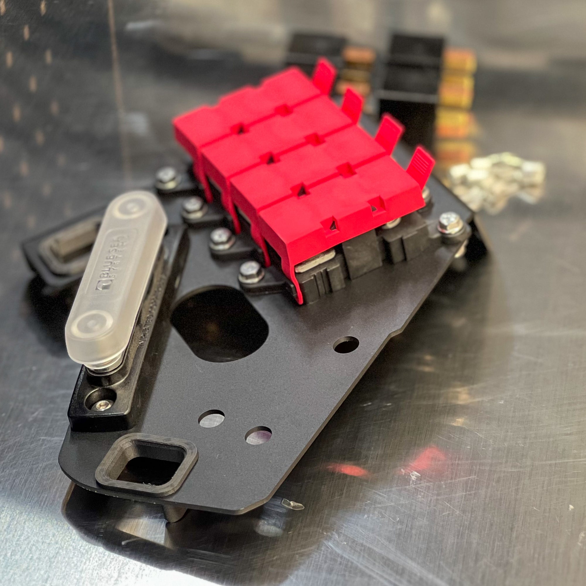 ford ranger midi fuse mounting kit with negative busbar